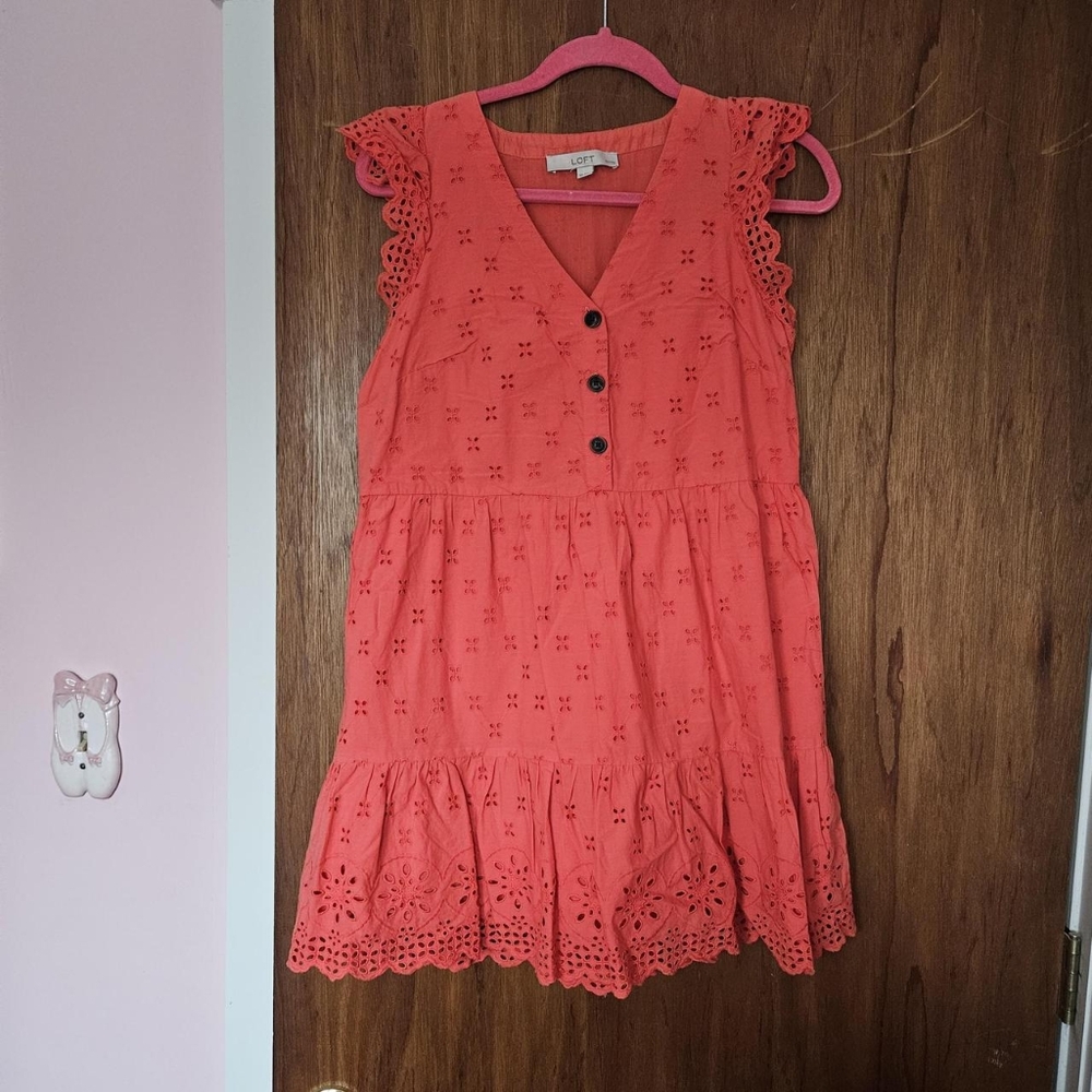 Loft petites size 4 coral color eyelet lace tank sleeve dress - Picture 2 of 5
